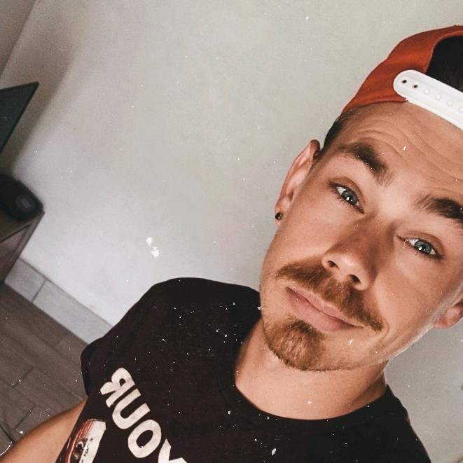 nickolaas8